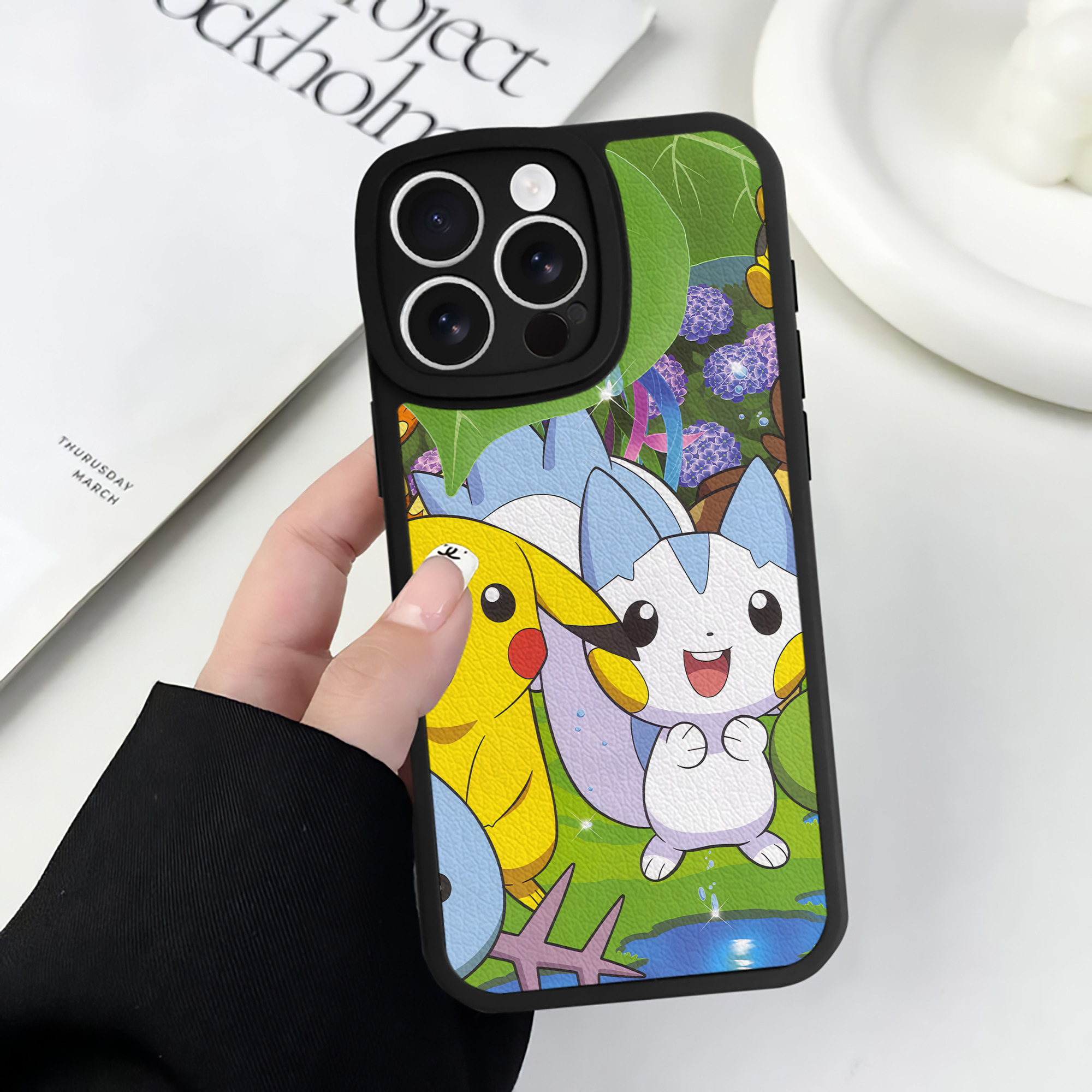 （画像用） ポケットモンスター Pokémon 【iPhone 16シリーズ対応】シリコンスマホケース（レザー調） 材質：シリコン